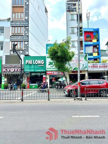 Cho thuê nhà 652 đường 3/2, Phường 14, Quận 10 ngay khu điện thoại