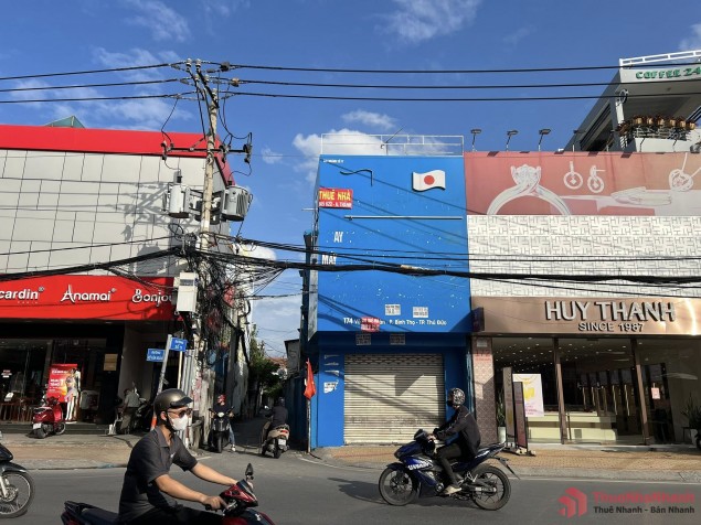 Cho thuê góc 2 mặt tiền 174 Võ Văn Ngân, Phường Bình Thọ,Thành Phố Thủ Đức.