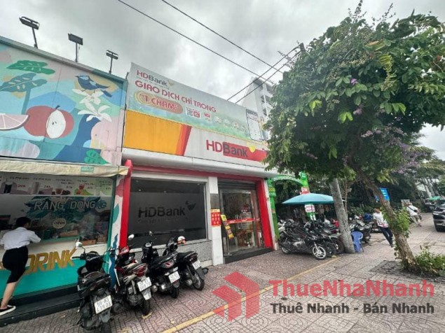 Cho thuê mặt bằng 81 Cách Mạng Tháng 8, Phường Bến Thành, Quận 1.