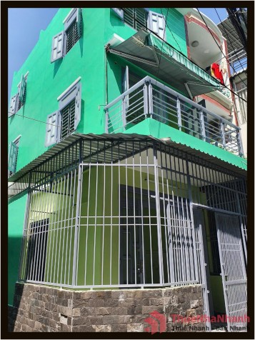 Nhà phố rẻ 4.4 x 9.5m 1 trệt 2 lầu Trần Đình Xu Quận 1 TP.HCM