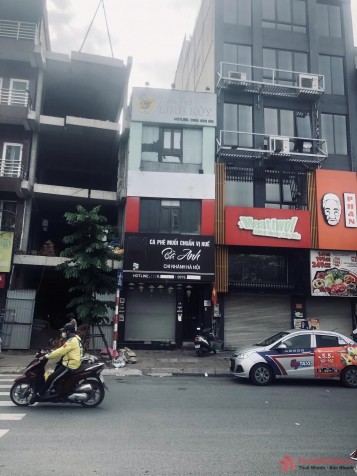 Cho thuê nhà mặt phố đông đúc kinh doanh 100m2 giá 15,5 triệu 3 tầng thanh xuân Hà nội