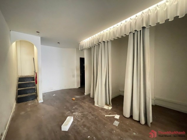 Cho thuê nhà mặt tiền Nguyễn Trãi, Phường Bến Thành, Quận 1