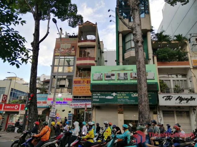 Nhà phố rẻ tiện kinh doanh 1 trệt 4 lầu Cao Thắng Q3 TP.HCM