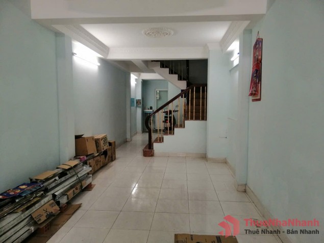 Cho thuê rẻ mặt bằng 30m2 đường số 3 Cư Xá Đô Thành Quận 3 TP.HCM